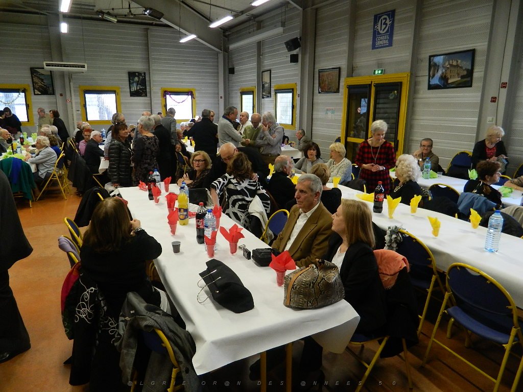AOBR 2016 01 17 MARSEILLE GATEAU DES ROIS ET LES VOEUX  (7).JPG -                                